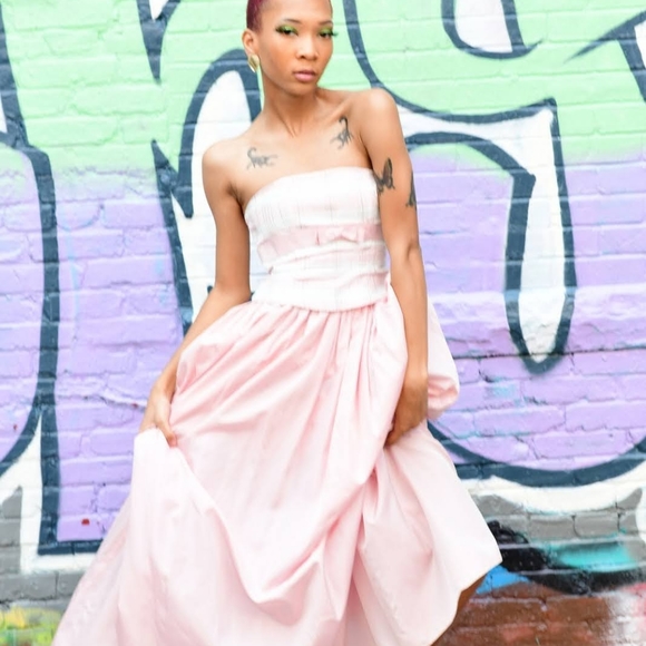 Gorgeous 80s does 50s strapless prom dress - Picture 3 of 7